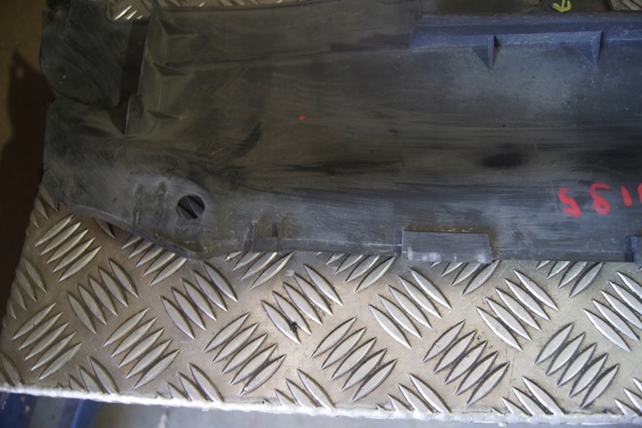 фото №10, Audi оригинальный номер 8t0807081a