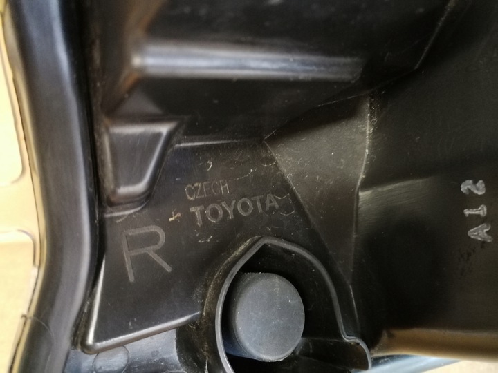 фото №14, Toyota yaris iii рестайлинг 17- лампа правая перед передняя koito 0d-197