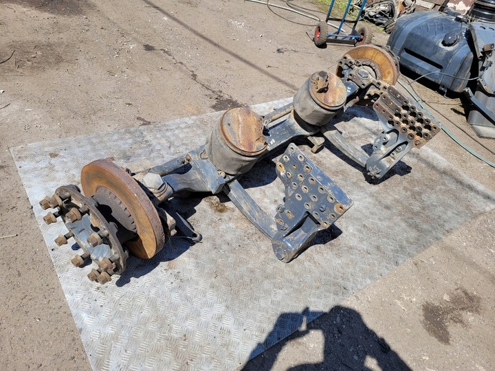 фото №13, Ось балка зад задняя управляемая ступицы поворотный кулак volvo fe 6x2 d7e e-5