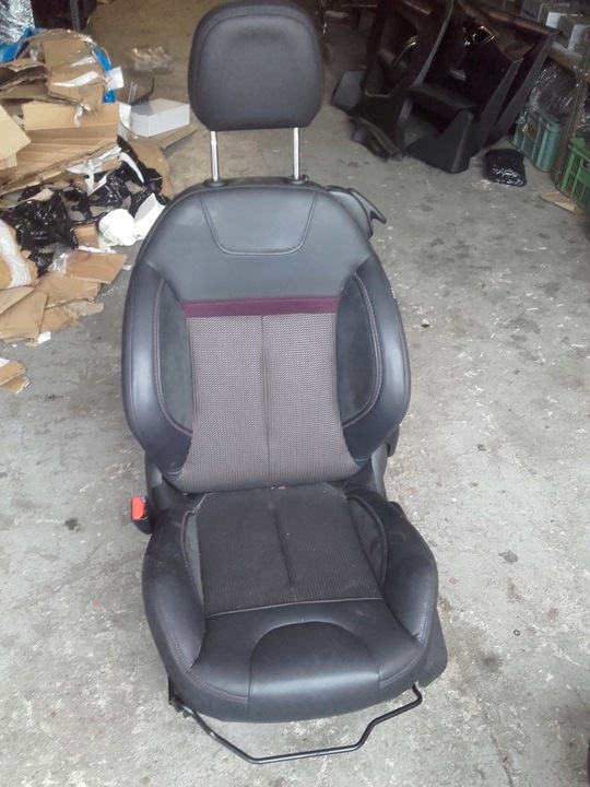 фото №14, Peugeot 208 gti xy 3d сидіння диван обшивки