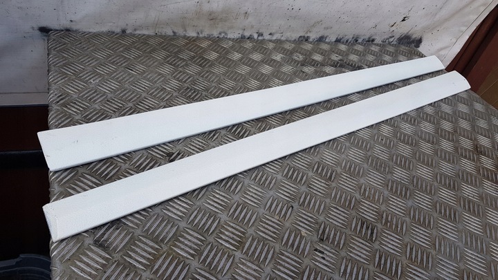 фото №16, Mercedes w203 планка двері права / ліва перед