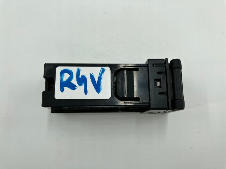 фото №5, Rav4 v гнездо соединитель usb