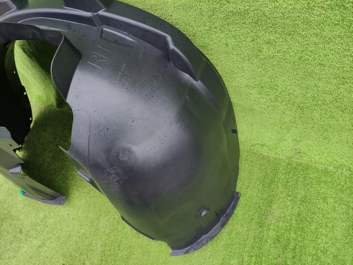 фото №13, Підкрилок передні праві volvo ex40 xc40 2018- c40 2022- ec40 оригінальний номер 32369243