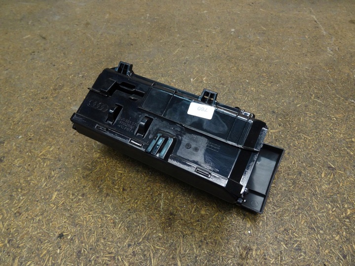 фото №9, Audi a3 8v 12-18 полиця бардачок сидіння праві перед переднє 8v0881578