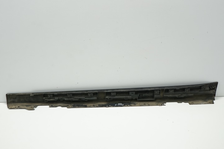 фото №6, Bmw 3 f30 f31 lci молдинг пороговая правая 475 7256912