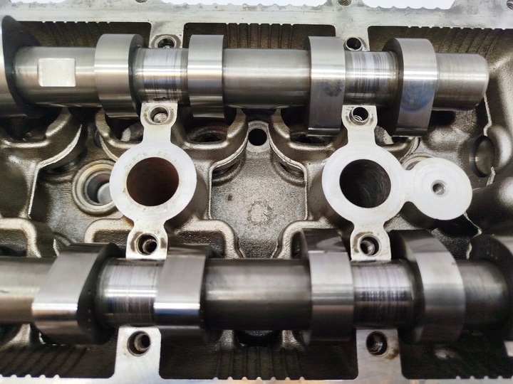 фото №7, Головка двигателя 1642r-8 0.9 tce h4b dacia renault s85 110417920r