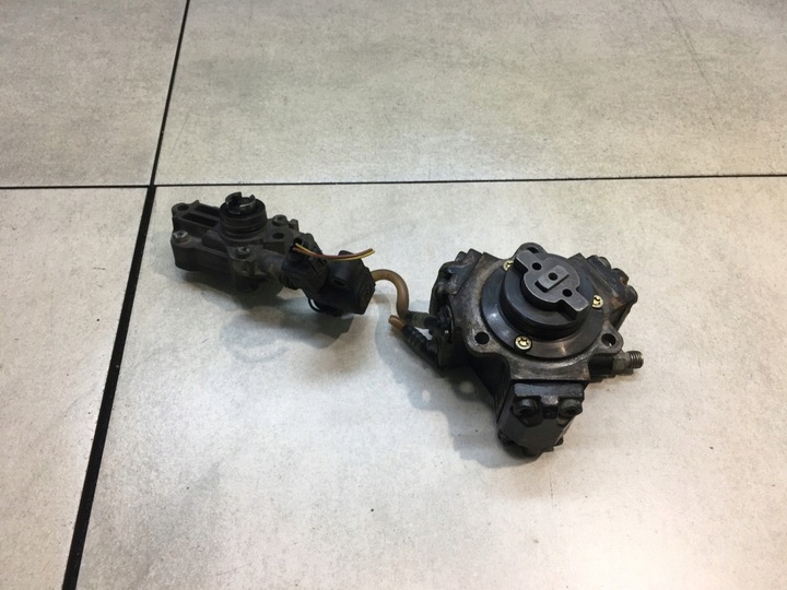 фото №1, Насос вприскувальний w168 1.7 cdi 0445010008 a6110700501