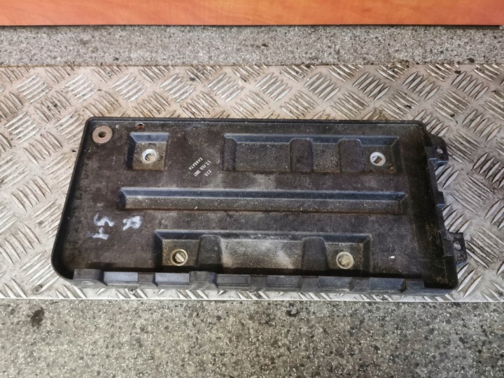 фото №1, Основа акумулятора vw оригінальний номер 3d0804869b