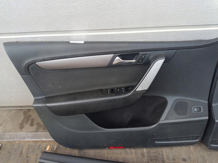 фото №4, Volkswagen passat b7 универсал обивка дверь kpl