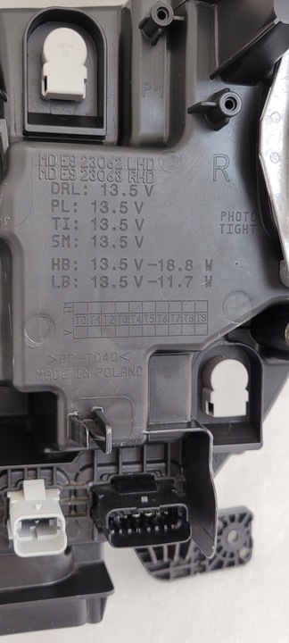 фото №11, Лампа правая перед smart 453 forfour eq a4539069801 260107304r