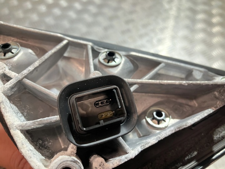 фото №6, Зеркало правое 6 pin uk bmw x1 f48 тень line
