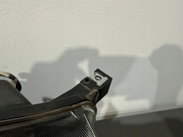 фото №7, Ford ranger лампа права звичайна лінза європа