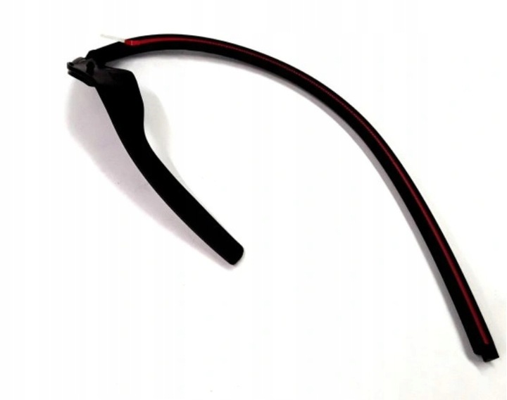 фото №1, Volvo v70 mk3 rear left bootlid уплотнитель 31299378 оригинал
