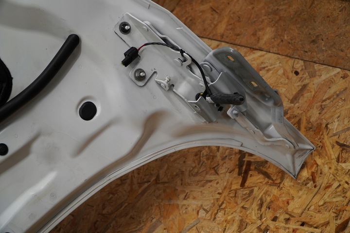 фото №11, Капот шумоизоляция петля петли lrc867 evoque l551 r-dynamic оригинал идеальное состояние