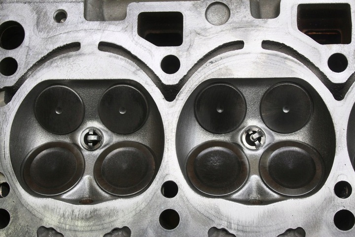 фото №10, Головка ліва s6 c6 a8 s8 07l103373ab 5.2 fsi