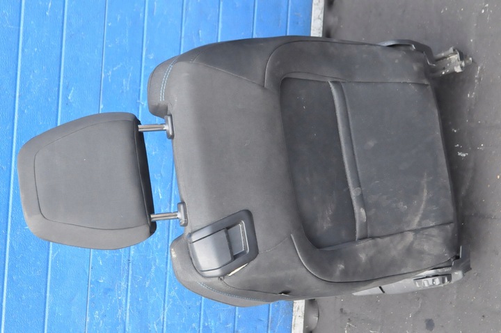 фото №13, Ford fiesta mk8 st 3d сиденья recaro диван обшивки англичанин