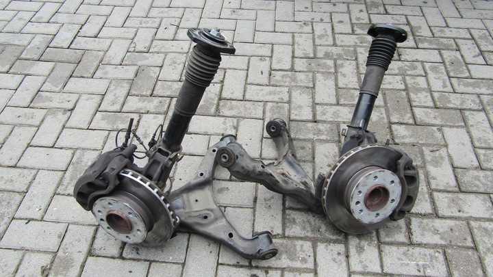 фото №1, Mercedes sprinter 907 910 2.0 cdi ступица поворотный кулак правая перед