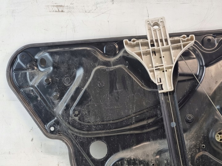 фото №7, Склопідйомник правий зад oem номер 3c4839756h vw passat b6 06r