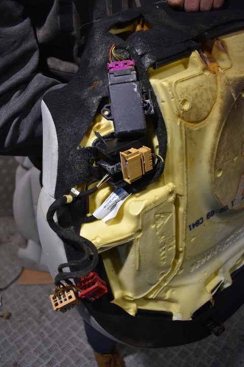 фото №6, Диван задняя kpl. кожа porsche panamera 971 glattleder kreide 1