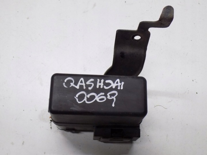 фото №12, Nissan qashqai j10 коробка предохранители