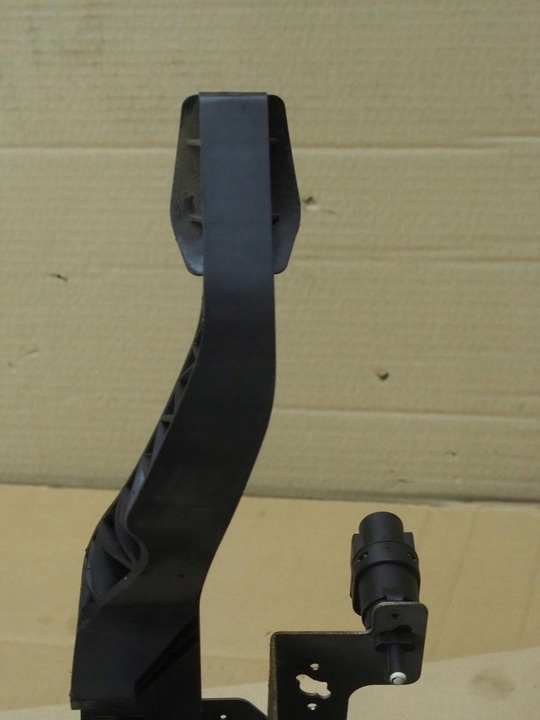 фото №10, Fiesta mk6 2002-2008 педаль сцепления тормоза педали европа