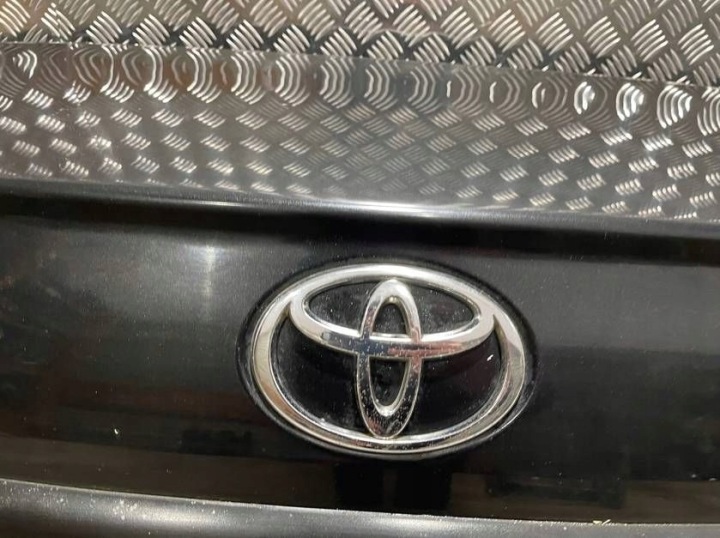 фото №8, Кришка багажника toyota avensis ii t25 sedan 209