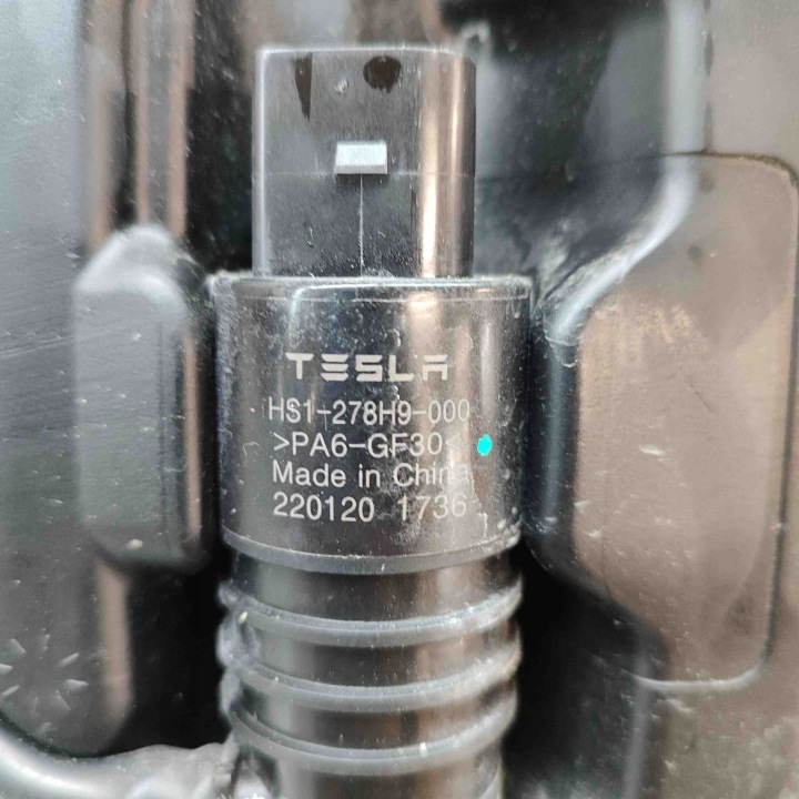 фото №10, Бачок омывателя tesla модель y hs1278h9000 23786334 2022