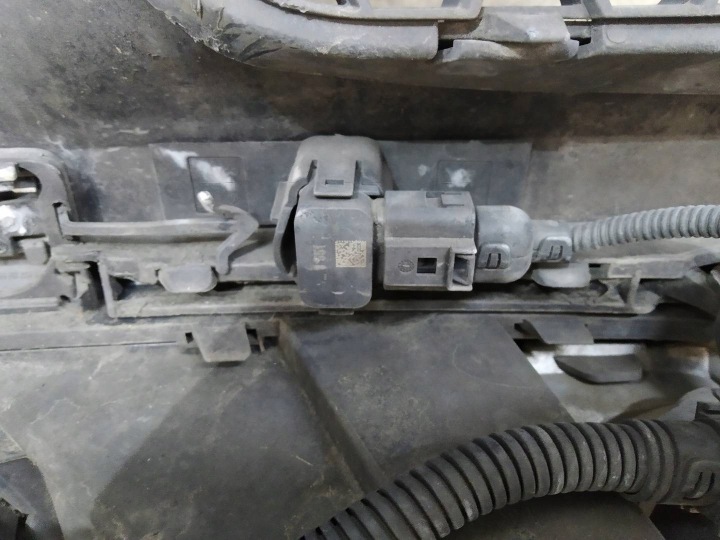 фото №14, Бампер перед рестайлинг pdc ксенон lc9z vw volkswagen touareg i 2002-2010