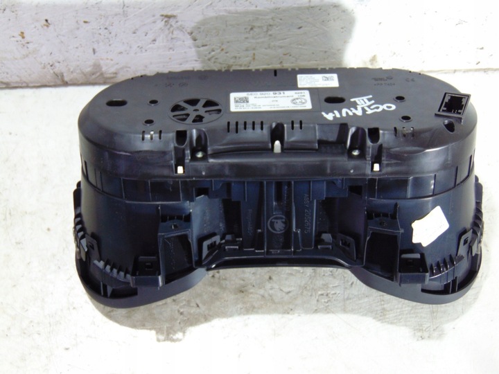 фото №5, Спідометр  англієць skoda octavia iii 1.6 tdi 5e0920931