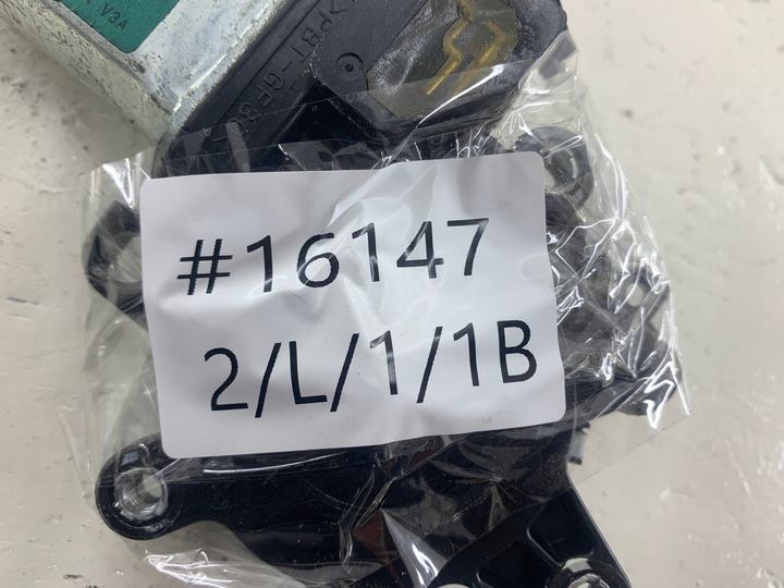 фото №9, Nissan tiida двигунчик скла правий перед 807308991a
