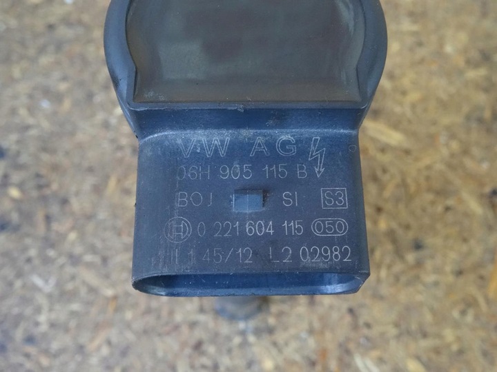 фото №8, Audi a5 8t a4 b8 2.0 tfsi катушка зажигания 06h905115b 0221604115