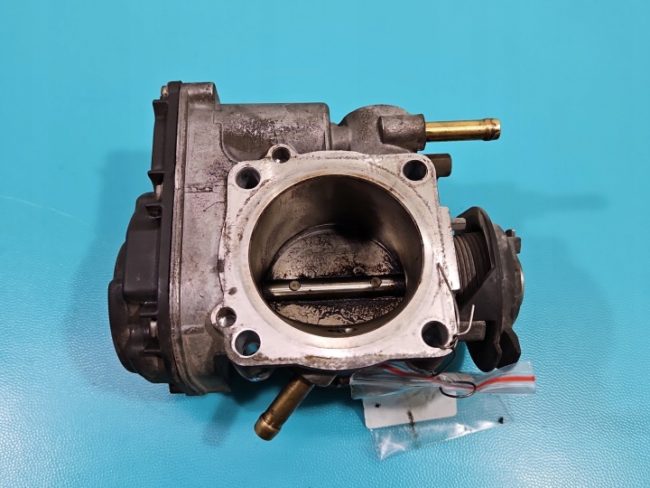 фото №8, Дроссельная заслонка seat leon i toledo ii 06a133064j 1.6 sr