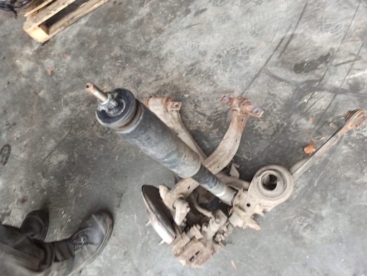 фото №7, Honda civic viii 1.3 b sd поворотный кулак рычаг левый зад балка подвешивание ось