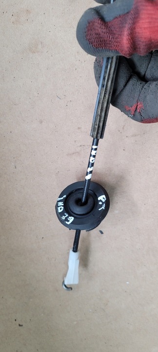 фото №13, A4 b8 s4 трос тягa замка праві лівий зад