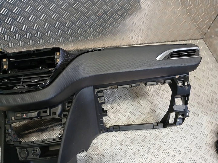 фото №12, Peugeot 2008 консоль панель подушки подушка безпеки ремені оригінал демонтаж європа