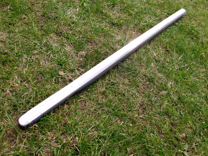 фото №1, Chrysler 300c планка уплотнитель стёкла дверь правая p