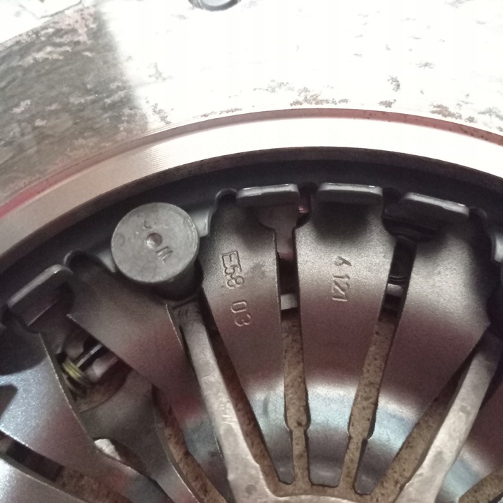 фото №8, Зчеплення диск притиск od коробки 5 biegowej luk mondeo mk3 2.0 tddi