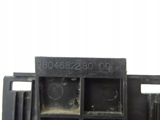 фото №6, Peugeot expert iii заглушка защита коробка предохранителей 9804682280