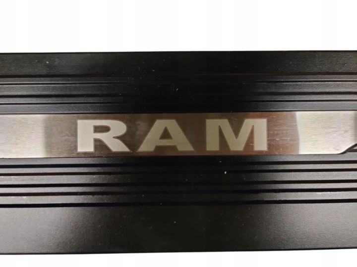 фото №9, Dodge ram 1500 gen. 4 2009-2018 пороги електричні - логотип ram - градуси нове