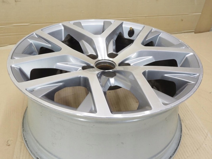 фото №12, Алюминиевый диск volkswagen polo 6c0601025e 7.5" x 17" 5x100 et 38