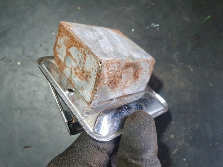 фото №13, Nysa ford opel mercedes skoda fiat попільничка