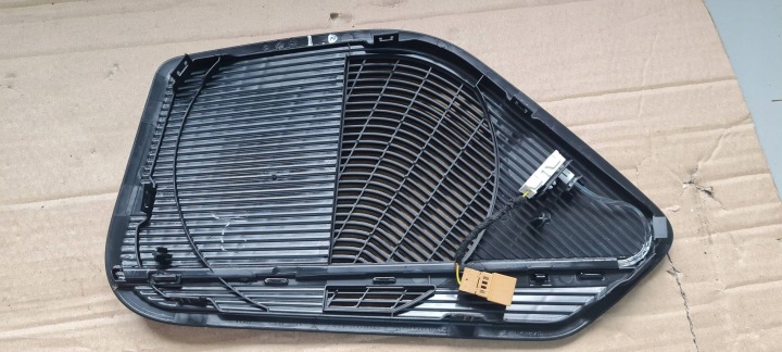 фото №9, S4 b9 8w a5 маскувальна накладка двері led bang olufsen ліва ліві перед 8w0035143