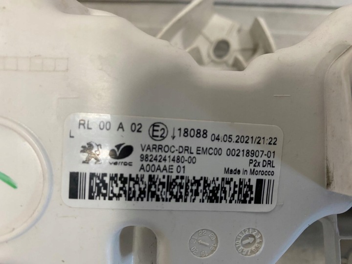 фото №12, Галоген левое drl led peugeot 208 ii 19- 9824241480