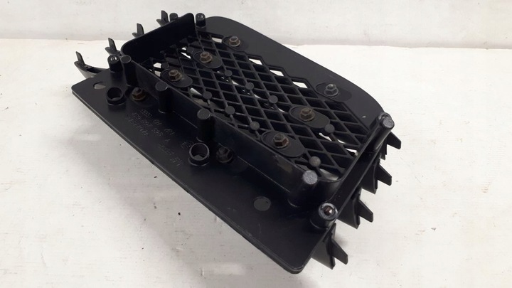 фото №8, Audi r8 2006-2012 решітка бампера права зад