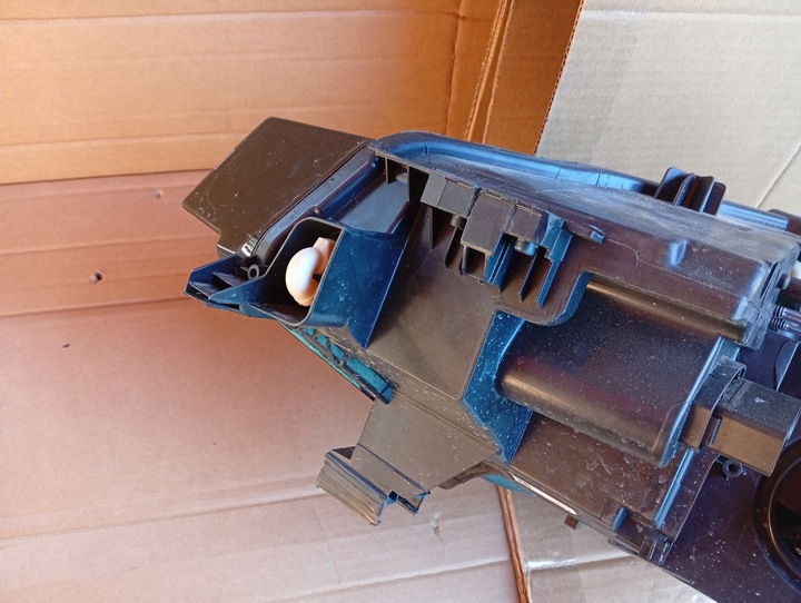 фото №6, Лампа перед vw id4