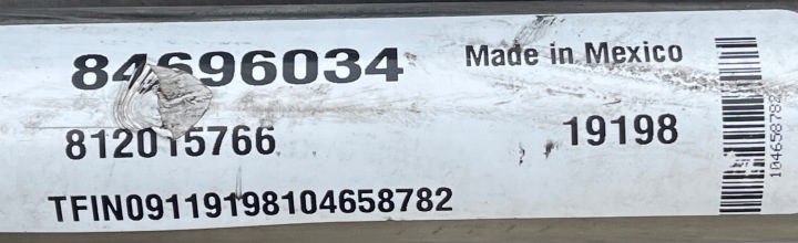 фото №10, P8 gmc yukon xl denali iv 2015 - 6.2 бак bak пального 84200268