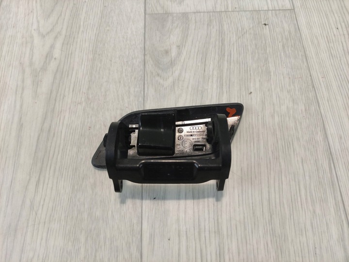 фото №5, Audi a6 c8 4k0 заглушка омывателя правые перед 4k0807788b