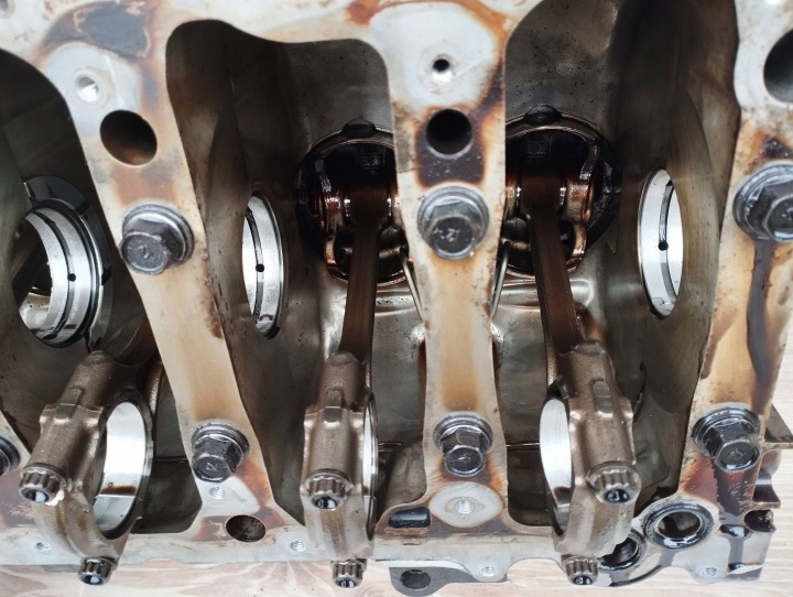 фото №11, Блок  двигуна низ поршень r18z4 honda civic ix 1.8 i-vtec 2013 рік