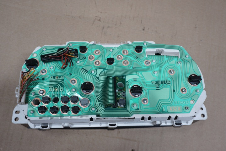 фото №9, Mitsubishi pajero pinin спідометр  прилади km/h 2,0 gdi європа