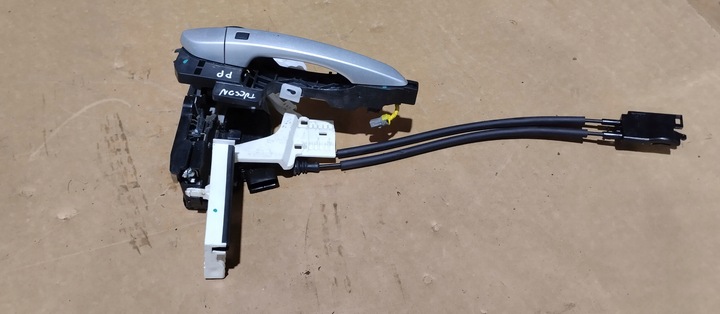 фото №2, Ручка дверь наружная правая правые перед hyundai tucson iii 15-